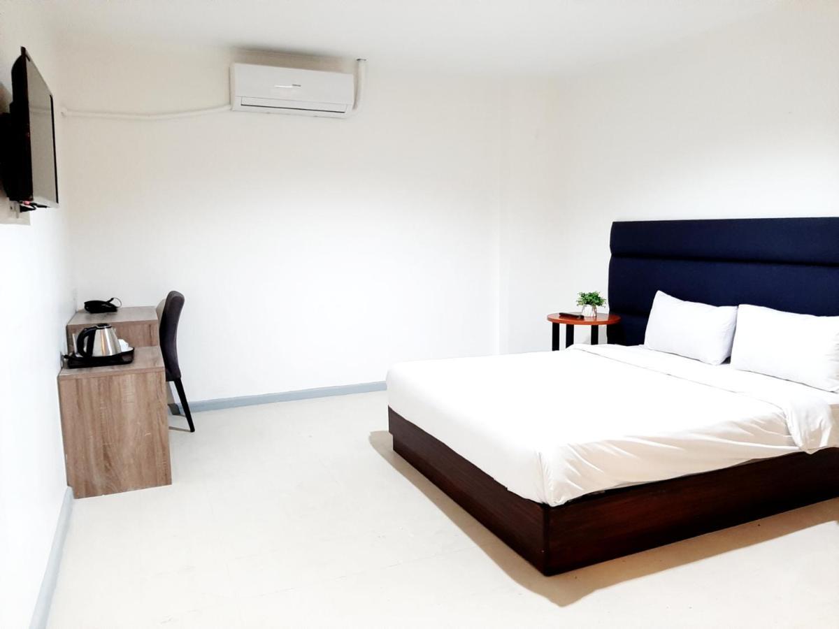 Anex Hotel Near Us Embassy Μανίλα Εξωτερικό φωτογραφία
